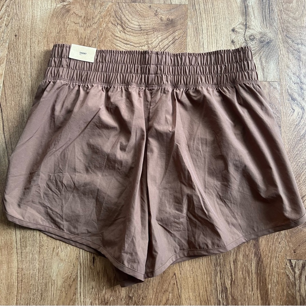 NWT Victoria’s Secret Pink Active High Waisted Shorts - Picture 4 of 5